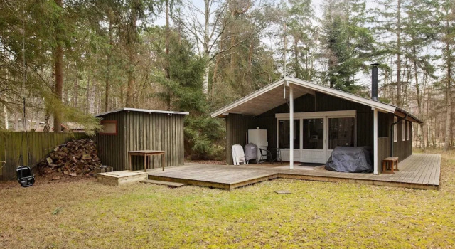 Коттедж Idyllic Holiday Home in Store Fuglede near Forest