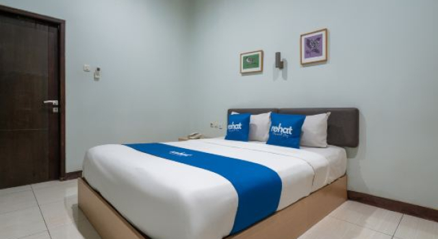 Standard double chambre Rehat at Sentra Inn Bandung