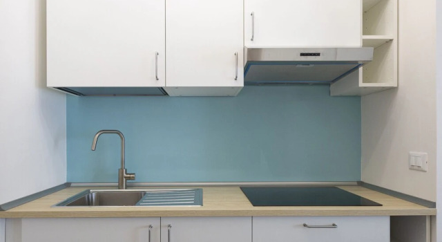 Bright and Colorful Studio With sea View, Забронировать Апартаменты/квартира Каорле Линьяно-Ривьера
