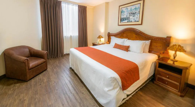 Люкс Miraflores Colon Hotel