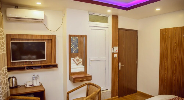 Hotel Maa Laxmi Inn, Забронировать Отель Катманду провинция Багмати-Прадеш
