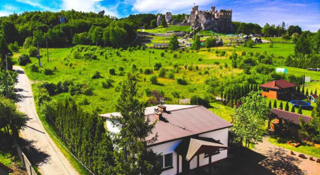Номер Standard Agroturystyka na Jurze Apartamenty z widokiem na Zamek Jacuzzi Sauna Beczka Wypożyczalnia Rowerów Elektrycznych
