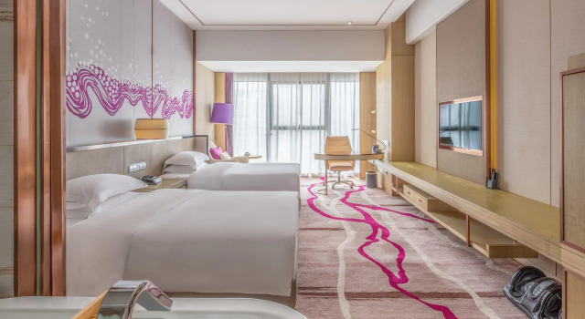 Двухместный номер Premium Crowne Plaza Yibin by IHG