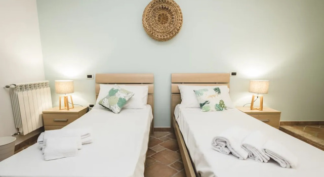 LuminHouse Mondello Limone, Book Apartment Hotels in Sicily with Parking, Parking