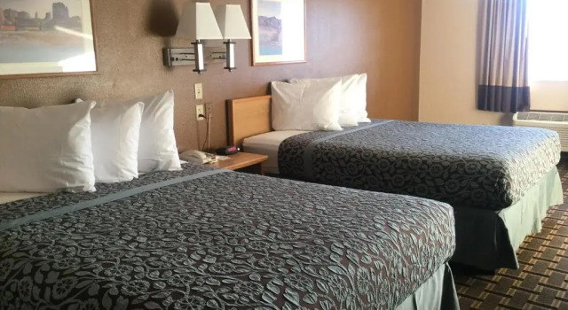 Четырёхместный номер Standard Days Inn by Wyndham Hurricane/Zion National Park Area