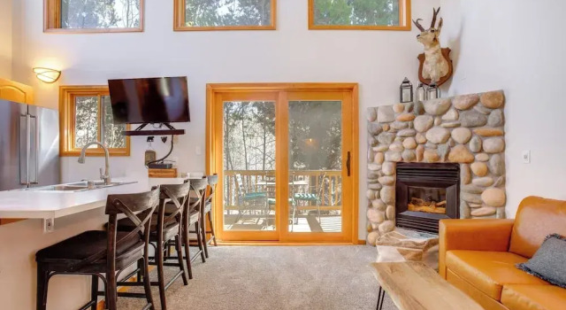 Апартаменты Steps to Grand Lake: 'the Innlet' Condo!