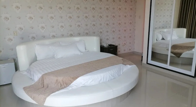 Komfortní Dvoulůžkový s manželskou postelí Apartmá Joneya Hotel