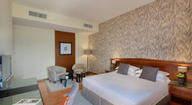 Двухместный номер Premium Majestic City Retreat Hotel