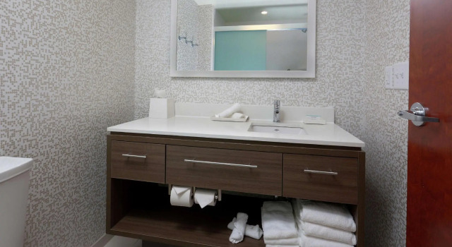 Двухместный люкс Home2 Suites By Hilton Duncan
