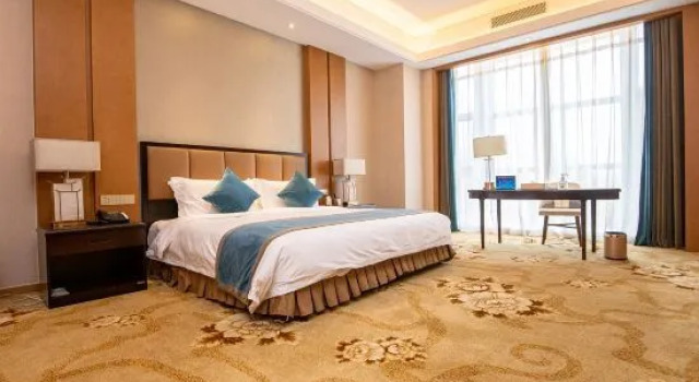 Люкс Executive Bairun Oriental Hotel