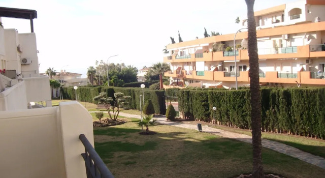 Апартаменты c 1 комнатой с видом на море Apartment Low Cost Real De Torrequebrada
