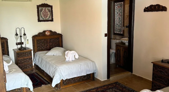 Трёхместный номер Standard с балконом Nilya Hotel