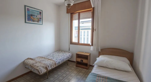 Flat in Building With Lift 250m From the sea, Prenota Appartamento Hotel a Veneto con parcheggio, Parcheggio