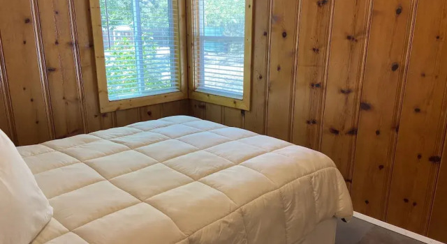 Номер Classic Clearlake Cabins & Boat Parking