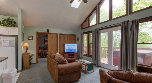Above and Beyond 2 Bedroom with Hot Tub, Забронировать Отель Отели Гатлинберг с бассейном, Бассейн