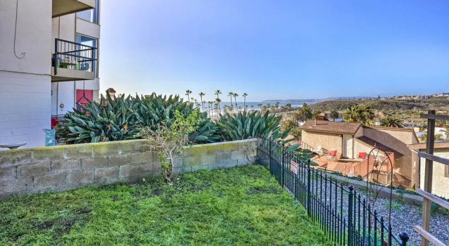 San Clemente Condo w/ Gorgeous Views: Near Beach!, Забронировать Апартаменты/квартира Сан-Клементе Beach Cities Orange County, рядом с San Clemente Farmers Market