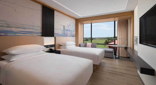 Четырёхместный номер Deluxe с видом на город Courtyard by Marriott Goa Colva