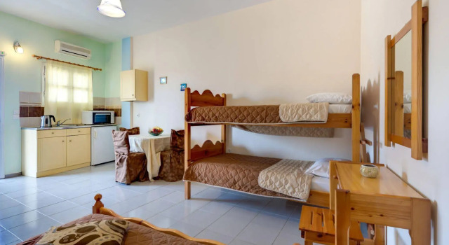 Onar Rooms & Studios, Забронировать Отель Отели Санторини с парковкой, рядом с Пляж Перисса, Парковка