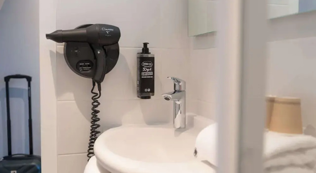 Трёхместный номер Standard Hotel Ibis Budget Rennes Cesson