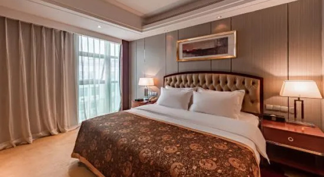 Люкс Business Rezen Kingtown Hotel (Chongqing Liangping)