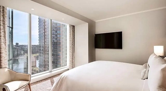 Полулюкс JW Marriott Parq Vancouver