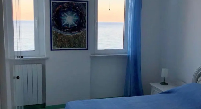Leo Seaview Apartment