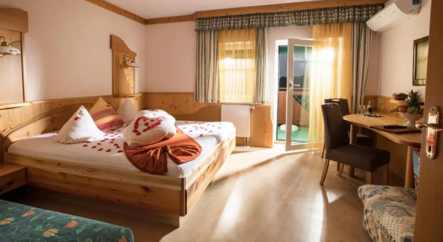 Двухместный номер Comfort Thermenhof PuchasPLUS Loipersdorf