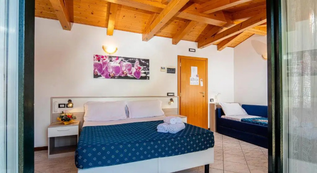 Трёхместный номер Standard Hotel Orchidea