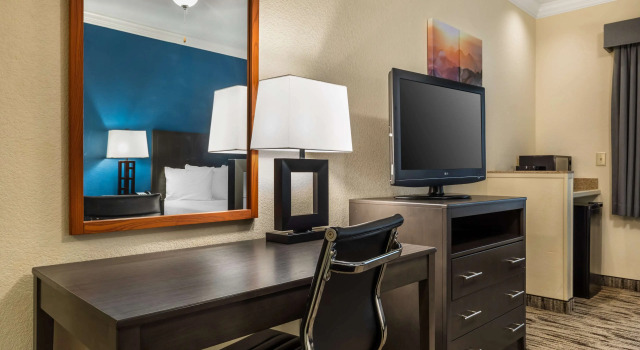 Четырёхместный номер Standard Best Western Dinosaur Valley Inn & Suites