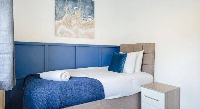 Singleton House parking and garden, Забронировать Отель Бизнес-отели Суонси, 4* 5*