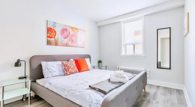 1BR Apt - w King Bed and Netflix- Close to DT, Varaa Hotelli Hamilton 