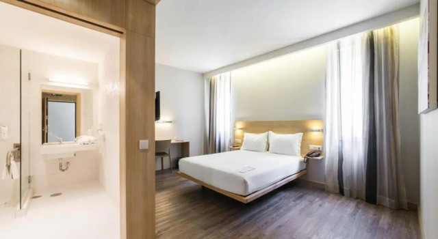 Двухместный номер Standard Moov Hotel Porto Centro