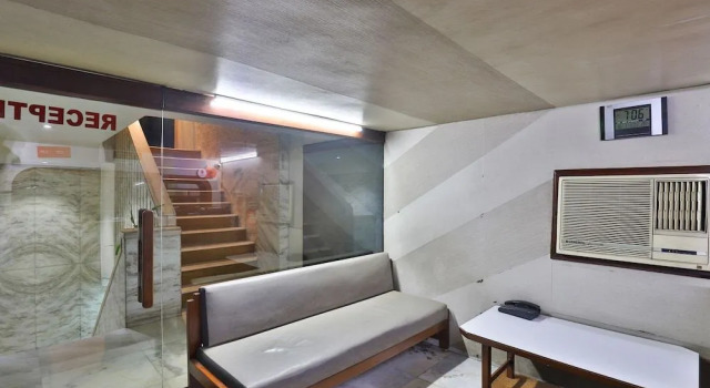 OYO 28667 Hotel Moti Mahal, Rezerwuj Hotel Hotele w Gujarat ze śniadaniem, Śniadanie