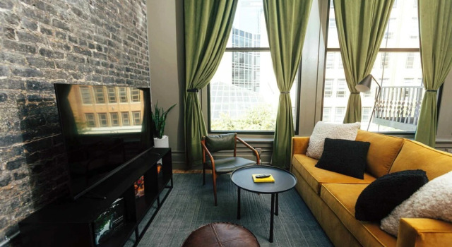 Коттедж Loft 301 The William - 3rd Ave Views - Carrigans