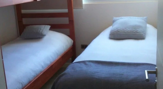 Семейные апартаменты с 3 комнатами с балконом и с видом на море Rent Vacation by Apartments Concon