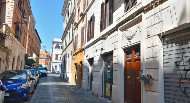 Flatinrome Trastevere Deluxe Rooms