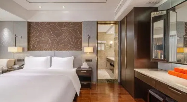 Люкс Imperial Dragon Bay Purejoy Hotel