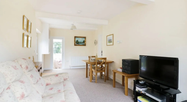 Hollyberry Cottage, Book Feriehus Hoteller i Overstrand med parkering, Parkering
