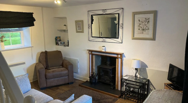 Cottage Sleeps3-fireplace-balcony-garden-mountain, Varaa Lomakoti Mökit kohteessa Merseyside, Mökki