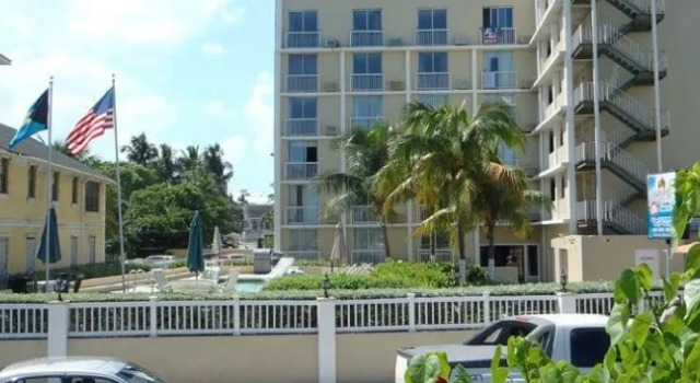 Nassau Junkanoo Beach Resort, Varaa Lomakeskus Nassau New Providence