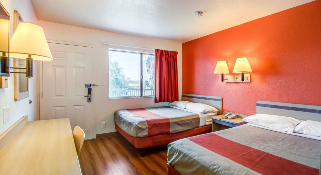 Motel 6 Tracy, Book Hotel Hoteller i Tracy med morgenmad, Morgenmad