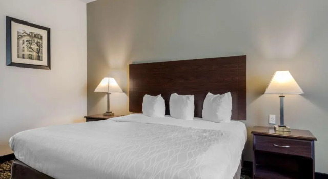 Номер Standard Best Western Plus McKinney Inn and Suites