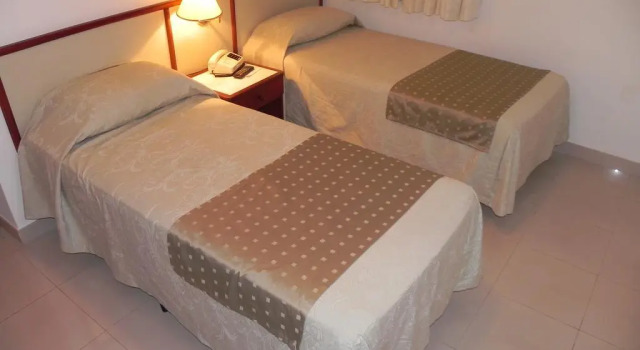 Hotel Iporã, Забронировать Отель Итапетининга штат Сан-Паулу