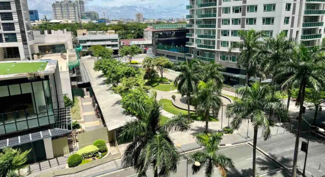 Люкс Bright Makati Glass View By GreenBelt