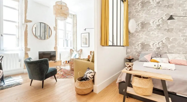 Fabulous Apartment in Vieux Lyon, Забронировать Апартаменты/квартира Апартаменты Лиона, рядом с Amphitheater of the Three Gauls, Апартаменты/квартира
