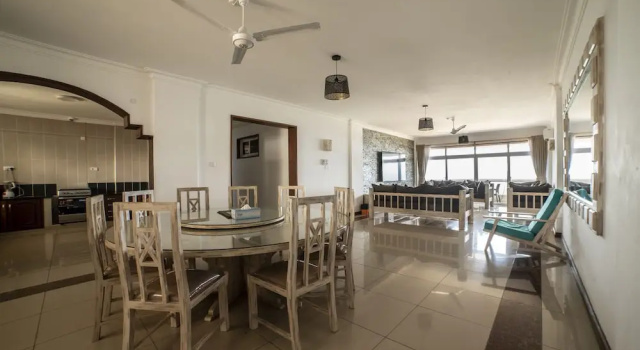 Апартаменты Luxury Jumeirah Beachfront