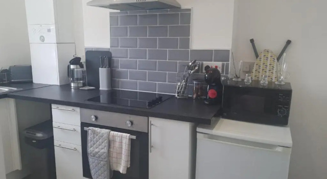 Cozy Crib - 1 Bed Studio, Забронировать Отель Суонси Полуостров Гоуэр, рядом с Замок Лухур