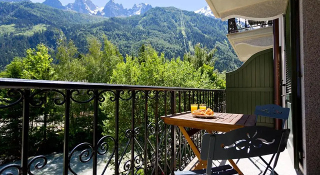 Апартаменты Apartment Cosmiques, Alpes Agency, Central Chamonix, Sleeps 4