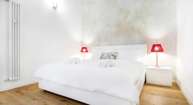 GetTheKey San Vitale Apartment