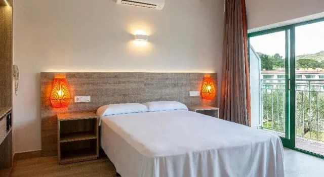 Апартаменты Medplaya Aparthotel Sant Eloi